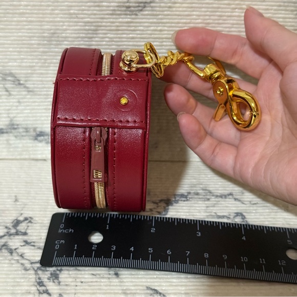 Tom Ford Beauty Round Pouch / Bag Charm - Picture 9 of 9